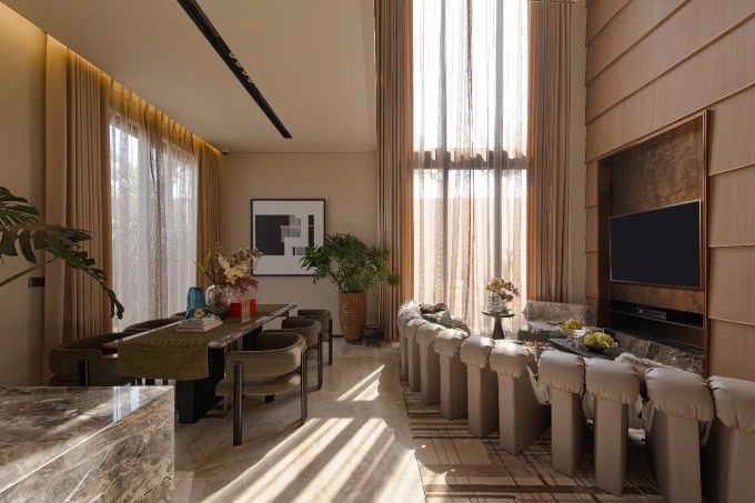 Hình ảnh thực tế phòng khách và phòng ăn ở biệt thự Twin villa được kết nối liền mạch. Ảnh: CapitaLand