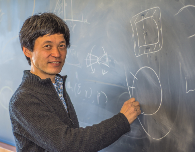Giáo sư Kenji Fukaya. Ảnh: Website Đại học Stony Brook, Mỹ