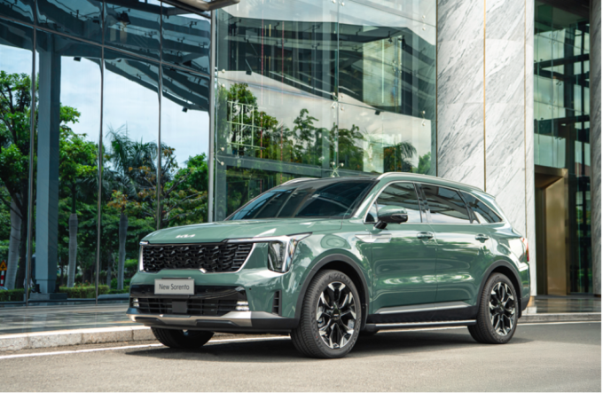 Kia Sorento phiên bản mới trưng bày và tổ chức lái thử tại sự kiện. Ảnh: Kia Việt Nam