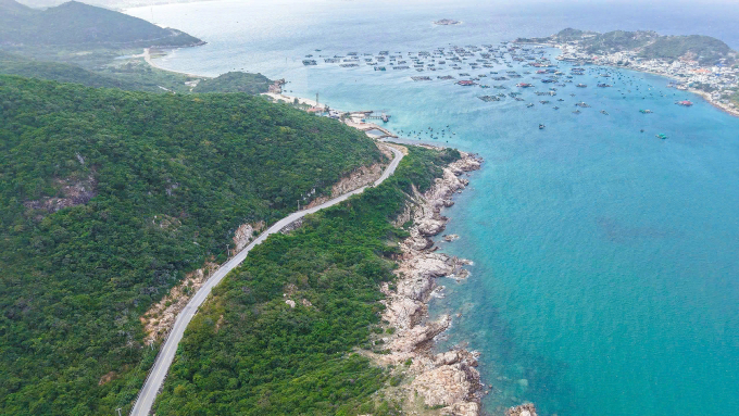 Khu vực đường ven biển ở phía Nam tỉnh Khánh Hòa (Ninh Thuận cũ). Ảnh: Kiều Trinh