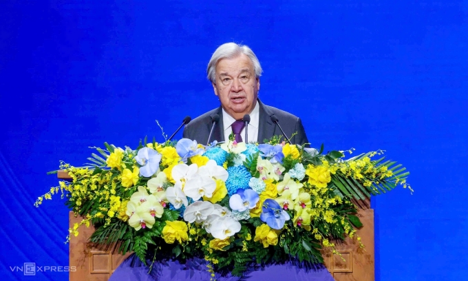Tổng thư ký LHQ Antonio Guterres phát biểu tại phiên khai mạc Lễ mở ký Công ước Hà Nội ngày 25/10. Ảnh: Giang Huy