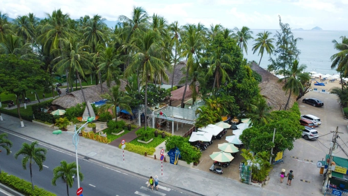 Khu vực nhà hàng Sailing Club phía đông đường Trần Phú. Ảnh: Bùi Thảo