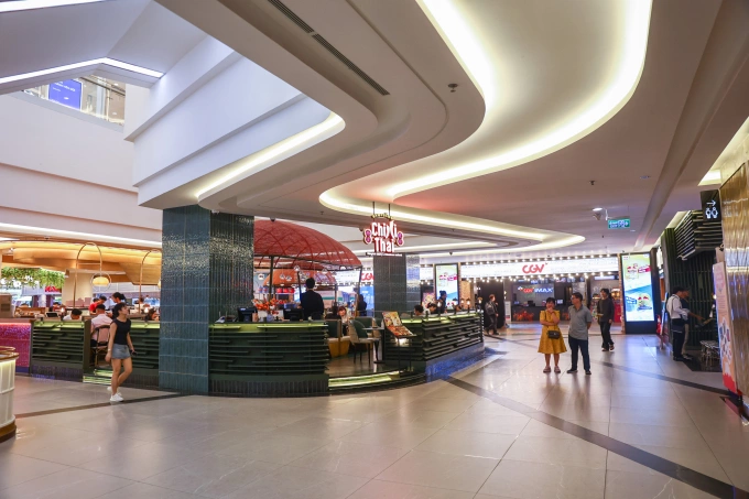 Khu trung tâm thương mại tại Landmark 81, TP HCM. Ảnh: Quỳnh Trần