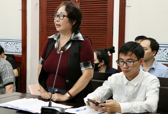 Bà Sáng trả lời HĐXX tại tòa hôm nay. Ảnh: Hải Duyên