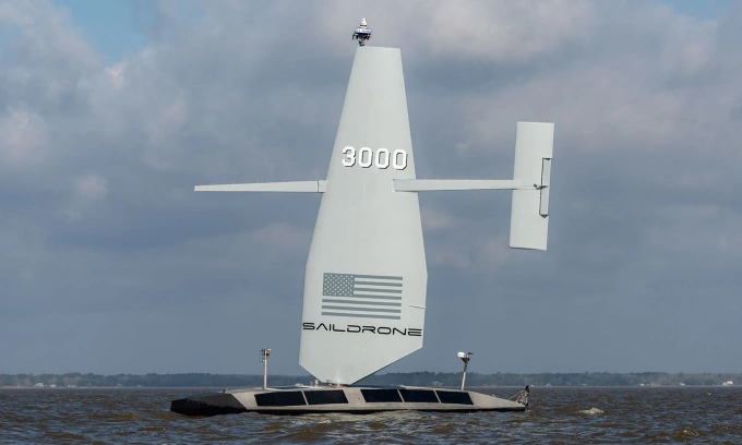 Thuyền Surveyor của Saildrone trong ảnh đăng năm 2024. Ảnh: Saildrone