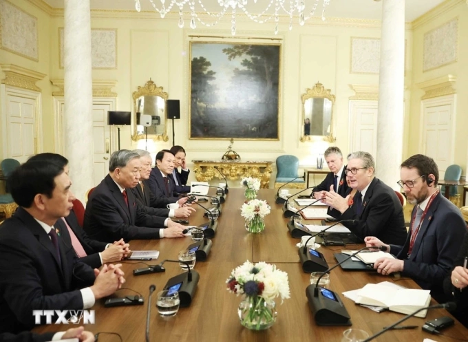 Tổng Bí thư Tô Lâm và Thủ tướng Anh Keir Starmer hội đàm. Ảnh: TTXVN