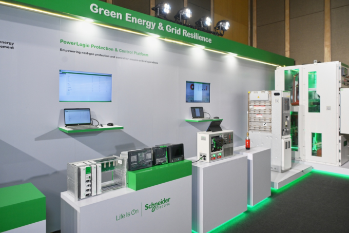 Các giải pháp phát triển lưới điện và năng lượng xanh được Schneider Electric giới thiệu tại sự kiện Innovation Day 2025. Ảnh: Schneider Electric