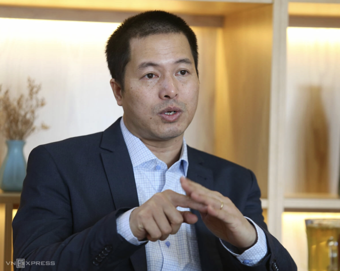 GS Giang Thanh Long có nhiều năm nghiên cứu về các vấn đề dân số, khía cạnh kinh tế của già hóa dân số, an sinh xã hội. Ảnh: Gia Chính