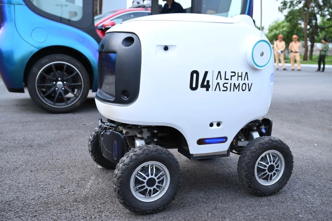 Robot do doanh nghiệp Việt phát triển, trưng bày tại Tuần lễ số quốc tế Việt Nam 2025. Ảnh: Giang Huy