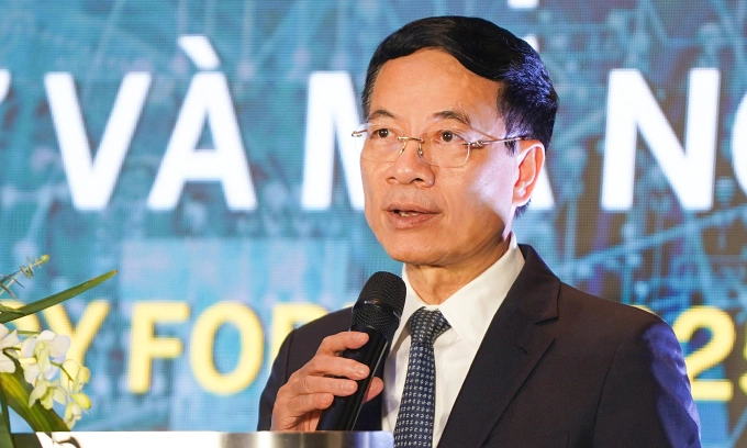 Bộ trưởng Nguyễn Mạnh Hùng tại Diễn đàn Công nghệ mở 2025. Ảnh: Lưu Quý