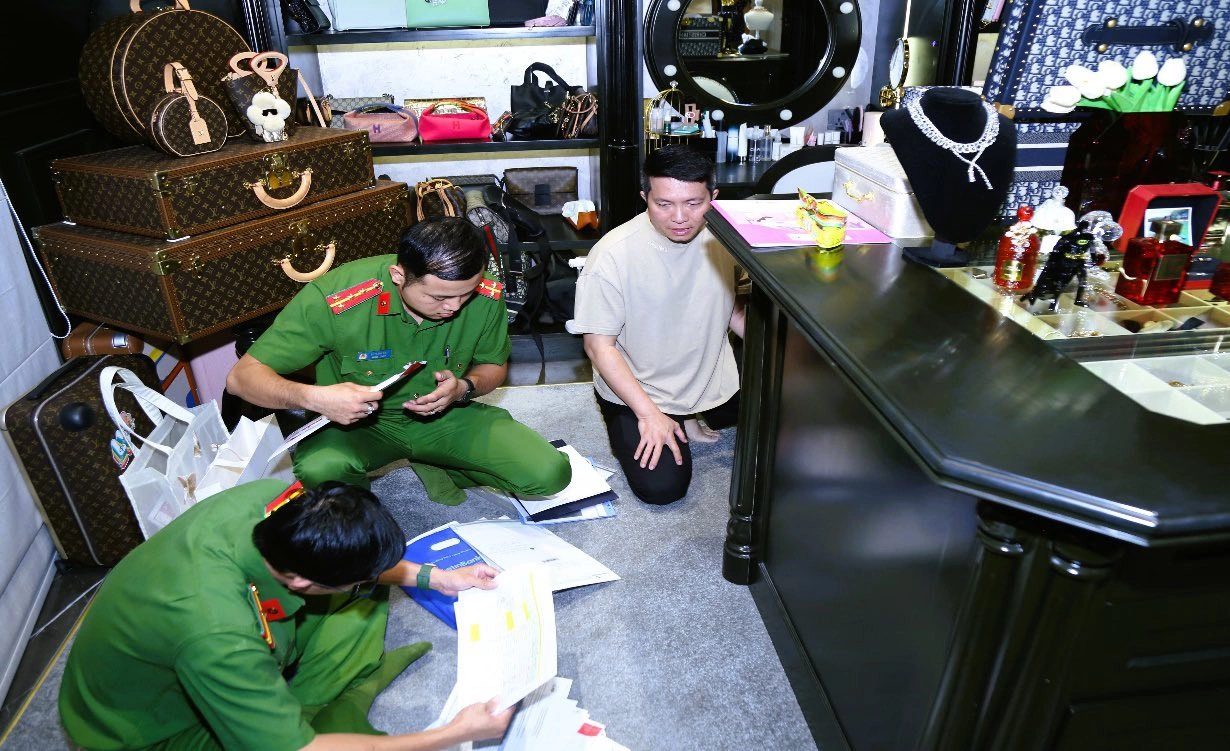 Chồng Đoàn Di Băng bị bắt