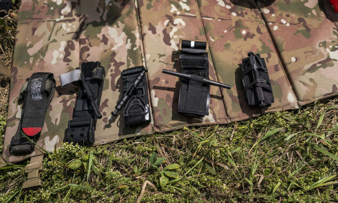 Các bộ garo trong một buổi huấn luyện của quân đội Ukraine ở tỉnh Donetsk hồi năm 2024. Ảnh: AFP