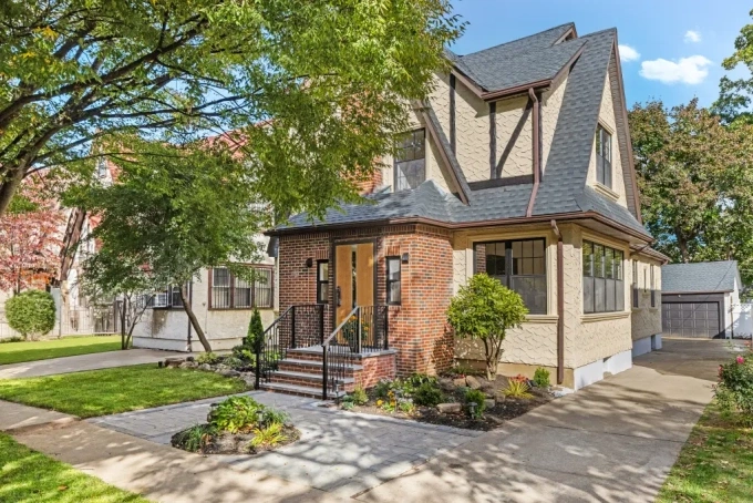 Căn nhà sau khi được cải tạo. Ảnh: NYP