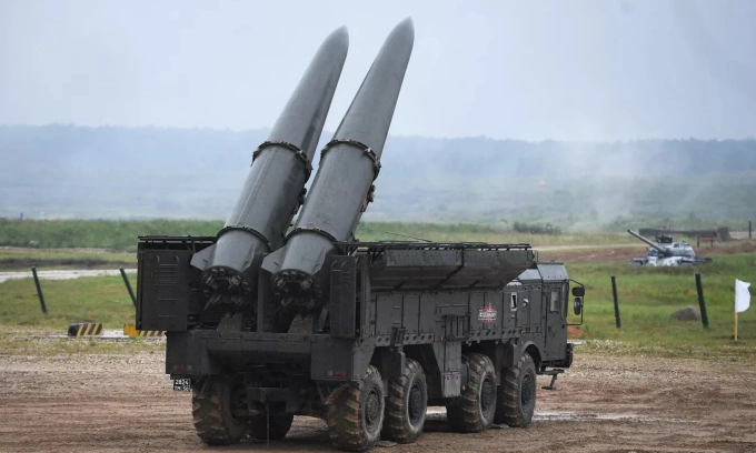 Bệ phóng tên lửa đạn đạo Iskander-M tại thao trường Alabino hồi năm 2019. Ảnh: RIA Novosti