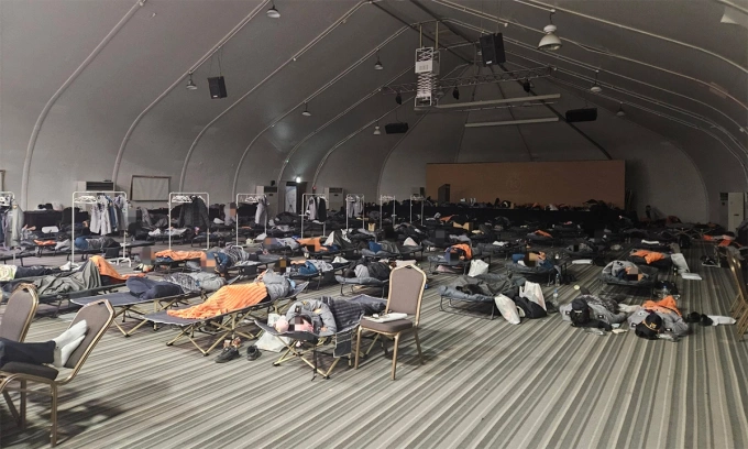 Các sĩ quan cảnh sát Hàn Quốc tại nơi nghỉ khi làm nhiệm vụ ở Gyeongju, tỉnh Bắc Gyeongsang trong ảnh công bố ngày 11/11. Ảnh: Công đoàn cảnh sát Hàn Quốc