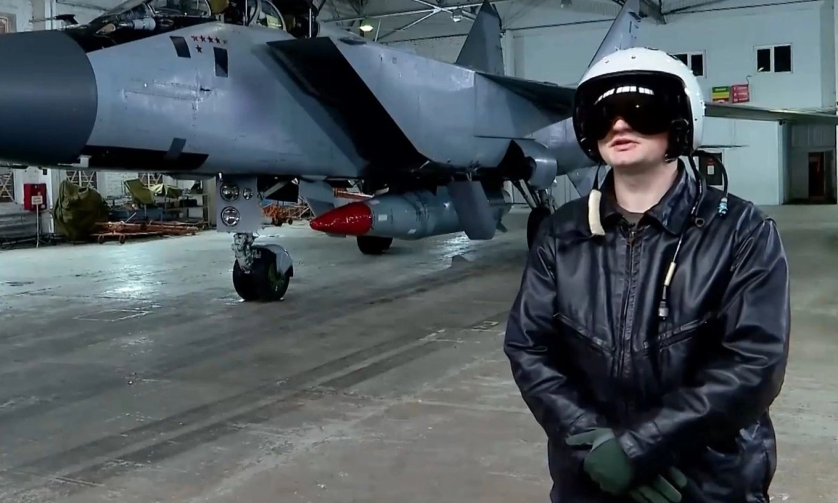 Nga tuyên bố phá âm mưu đánh cắp tiêm kích MiG-31 mang Kinzhal