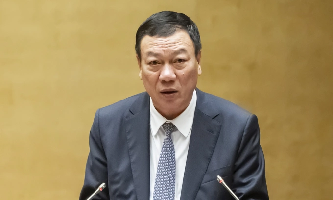 Tổng thanh tra Chính phủ Đoàn Hồng Phong trình Quốc hội Dự thảo Luật sửa đổi, bổ sung một số điều của Luật Tiếp công dân, Luật Khiếu nại, Luật Tố cáo. Ảnh: Hoàng Phong