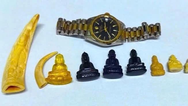 Một số tài sản được thu hồi sau khi Vũ ra đầu thú. Ảnh: Công an cung cấp