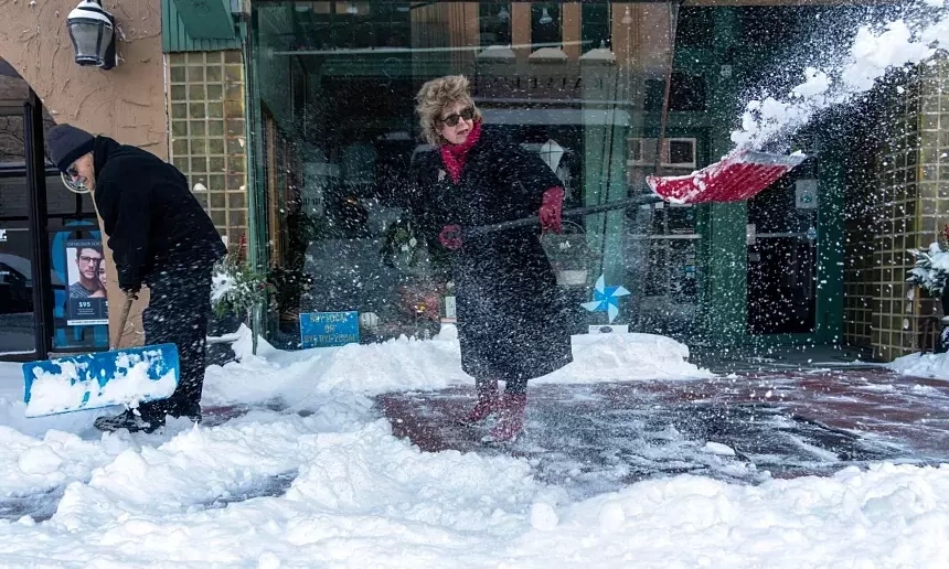 Giá rét kỷ lục mùa thu tràn xuống miền nam nước Mỹ