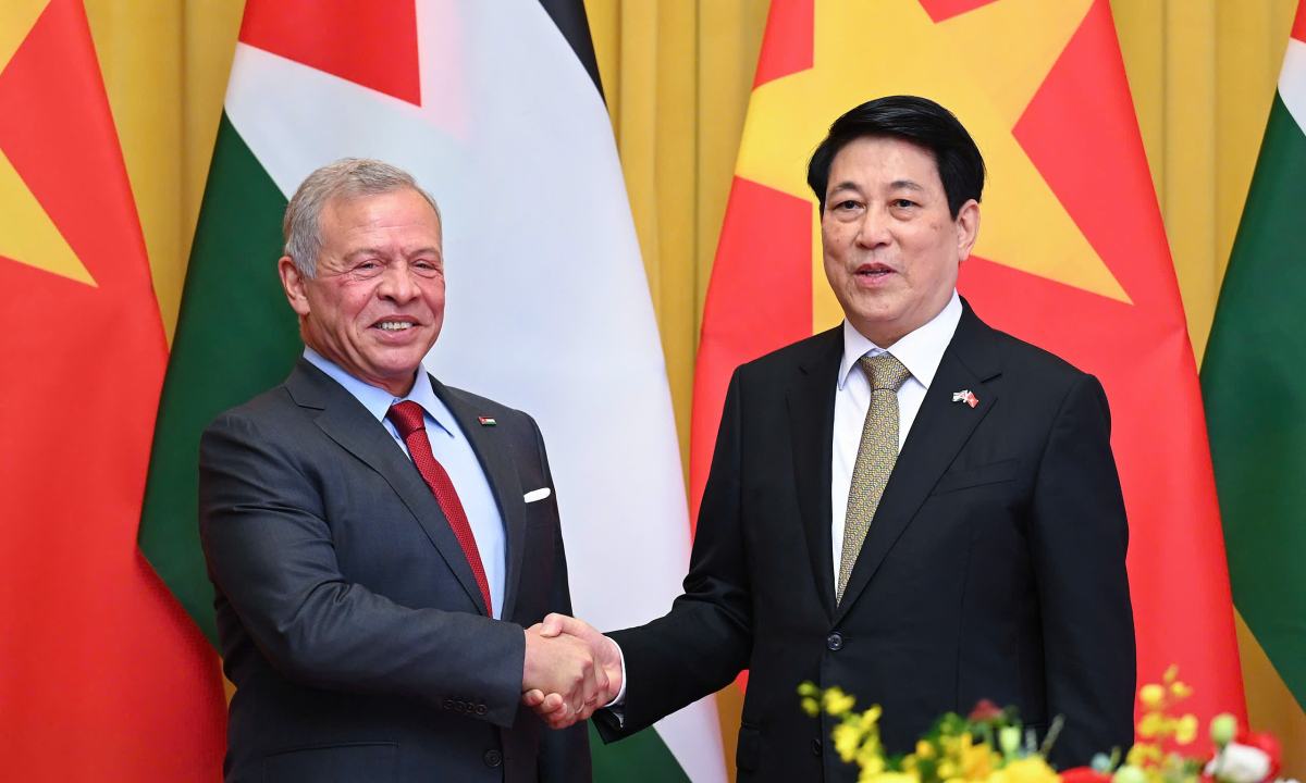 Jordan đề nghị nghiên cứu sớm mở đường bay thẳng với Việt Nam