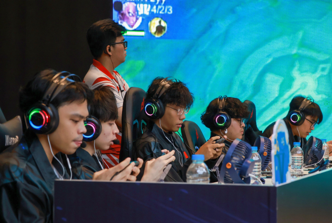 Sự hiếu chiến và quyết tâm của SGP chưa đủ giúp đội giành chiến thắng, lần thứ hai vụt mất cơ hội vươn ra đấu trường thế giới. Ảnh: Hải Long