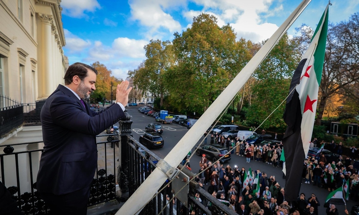 Syria mở lại đại sứ quán ở London sau hơn một thập kỷ