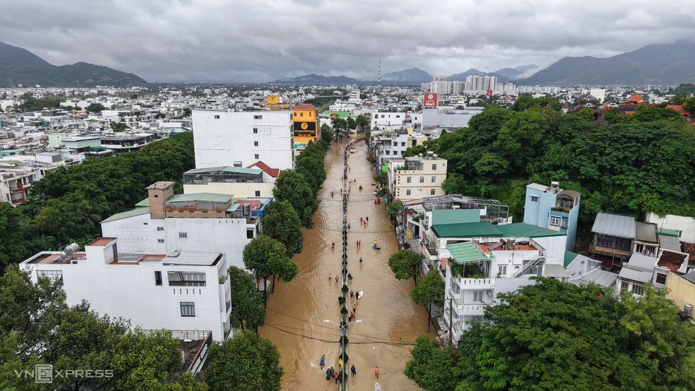 z7244594759393-712d1ffeff83344-5583-3305