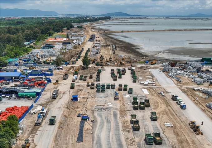 Dự án Khu đô thị lấn biển Cần Giờ đang thi công, tháng 10/2025. Ảnh: Quỳnh Trần