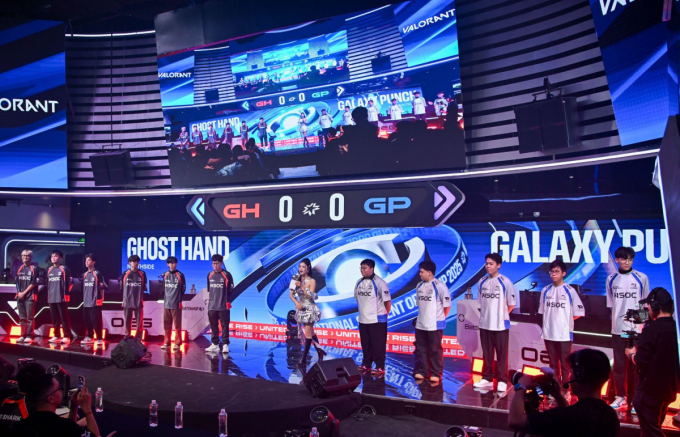 Ghost Hand (quán quân miền Bắc) và Galaxy Punch (quán quân miền Nam) bước vào chung kết môn Valorant. Ảnh: NSOC 2025