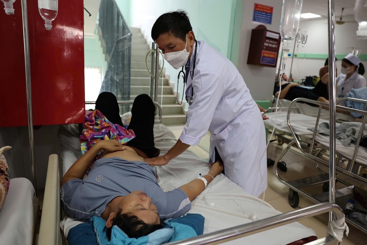 66 người nghi ngộ độc sau khi ăn bánh mì Ngọc Hà ở TP HCM