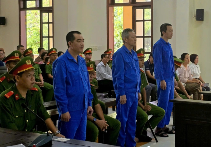 Các bị cáo tại tòa. Ảnh: Nam An