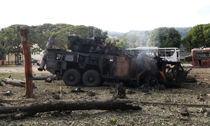 Tổ hợp phòng không được cho là Buk-M2E bị phá hủy tại căn cứ không quân La Carlota, Caracas, Venezuela ngày 3/1. Ảnh: Reuters
