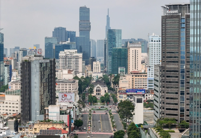 Bất động sản khu trung tâm TP HCM, trục đường Lê Lợi tháng 10/2025. Ảnh: Quỳnh Trần