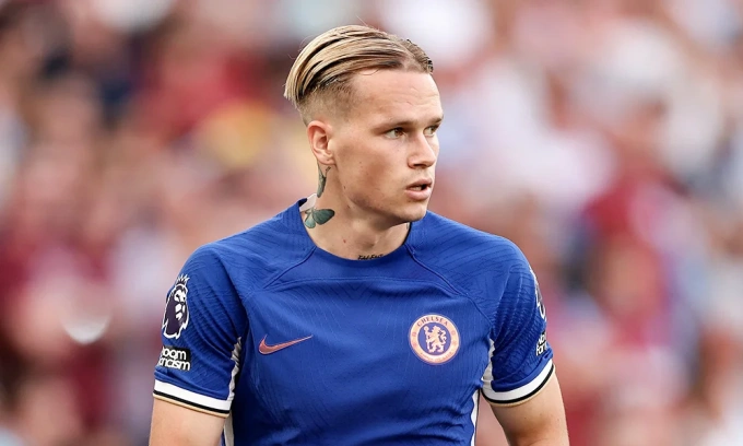 Mykhailo Mudryk khá có duyên với những án phạt. Mykhailo Mudryk khá 'có duyên' với những án phạt.