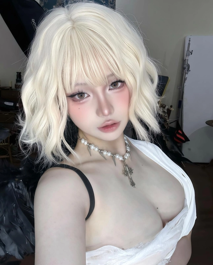 Bảo Ngọc khoe nhan sắc khiến anh em rụng tim. Bảo Ngọc khoe nhan sắc khiến anh em rụng tim.