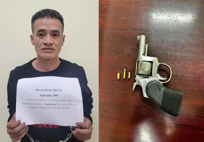 Phạm Đình Trung và tang vật bị thu giữ. Ảnh: Công an cung cấp