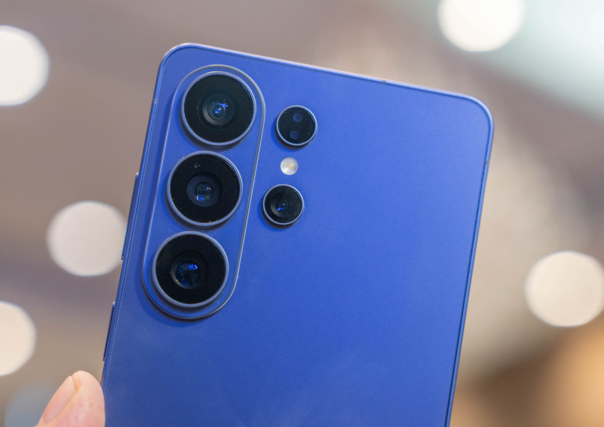 Thiết kế cụm camera hiện đại trên Galaxy S26 Ultra Cụm camera sắc nét của Galaxy S26 Ultra