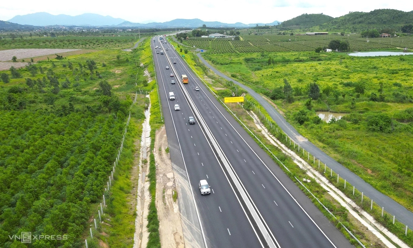 Thu phí 5 tuyến cao tốc Bắc Nam từ 22h ngày 2/3 - Báo VnExpress