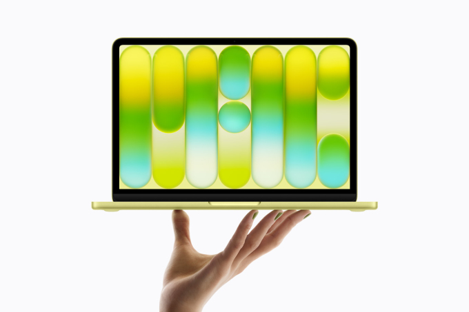 MacBook Neo cân nặng 1,2 kg.