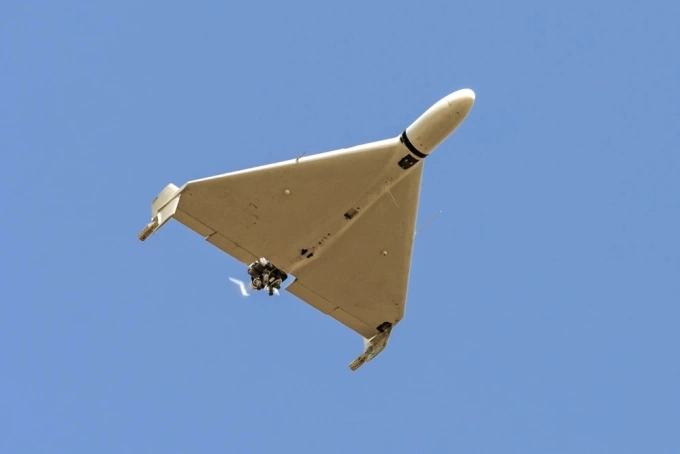 UAV Shahed bay trên bầu trời thành phố Kermanshah, Iran hồi tháng 3/2024. Ảnh: AFP