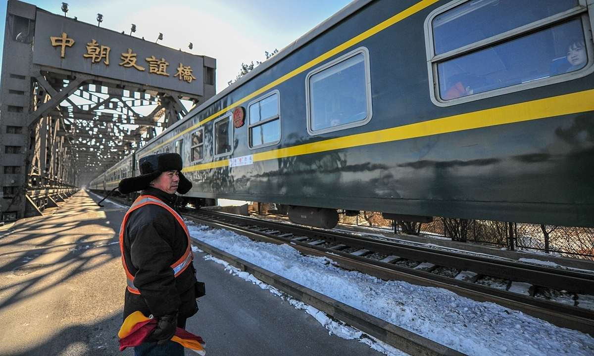 Tuyến đường sắt Trung Quốc - Triều Tiên 'tái hoạt động' sau 6 năm