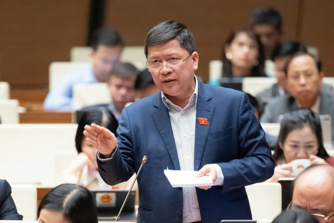 Phó chủ nhiệm Ủy ban Văn hóa và Xã hội Tạ Văn Hạ. Ảnh: Hoàng Phong