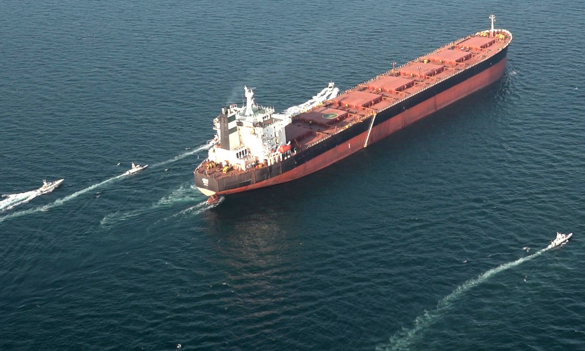 Thủy lôi - 'sát thủ ngầm' có thể làm tê liệt Eo biển Hormuz