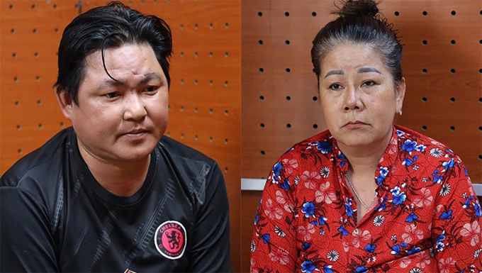 Hai trong số những người trong băng dàn cảnh cướp giật tài sản tại Khu du lịch Liên Hoa Bảo Tháp bị bắt. Ảnh: Khánh Linh