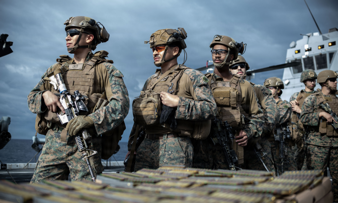 Thủy quân lục chiến Mỹ trên tàu USS New Orleans hôm 11/2. Ảnh: US Navy