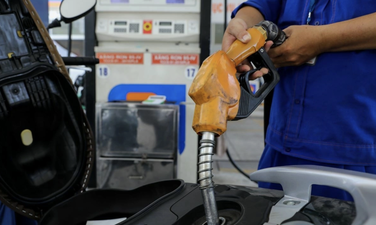 Nước nào có giá xăng đắt nhất Đông Nam Á?