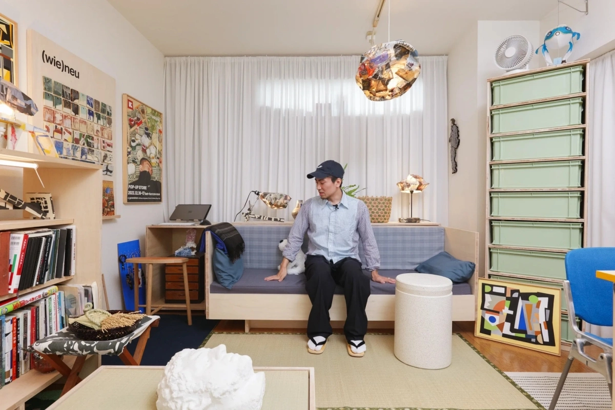 Nghệ nhân gốm tự đóng nội thất trong căn hộ thuê