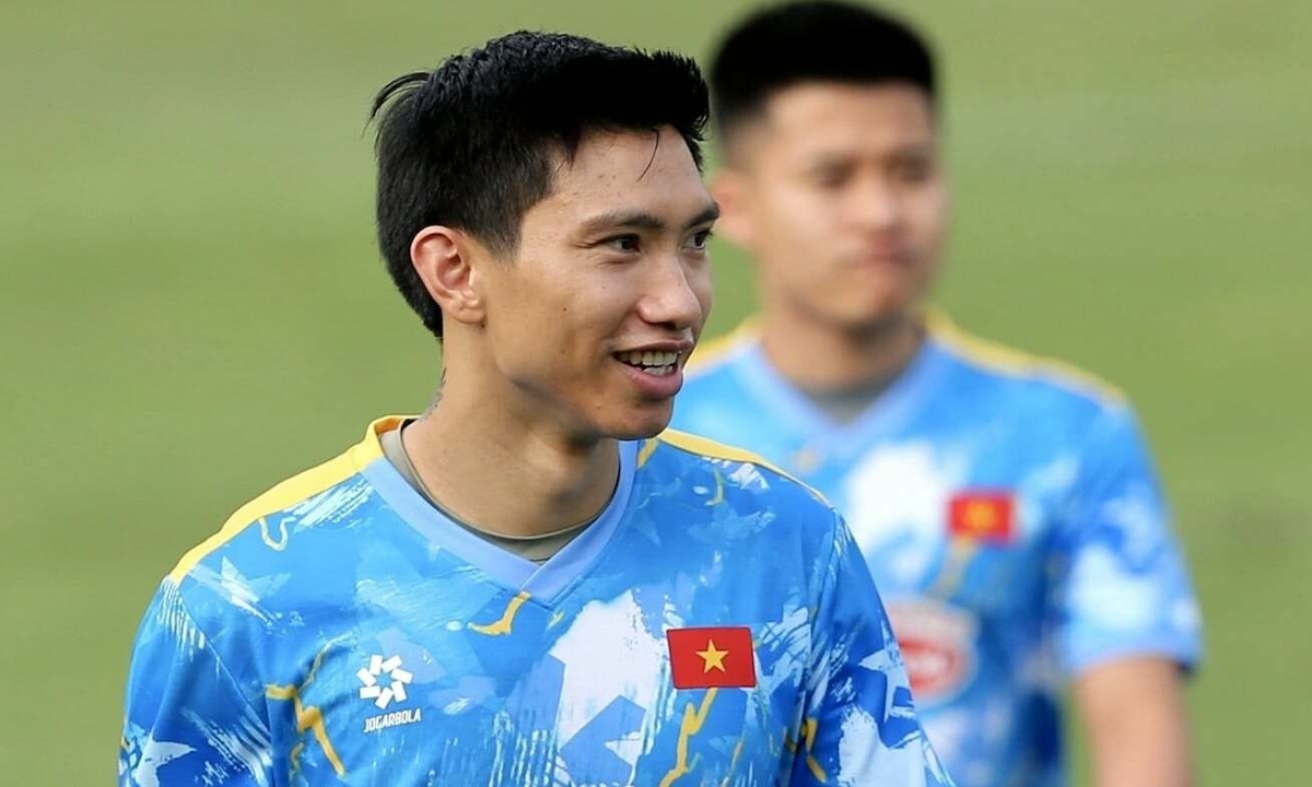 Niềm vui ngày trở lại tuyển Việt Nam của Đình Trọng và Văn Hậu