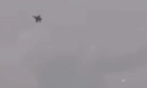 Iran công bố video tên lửa 'bắn trúng tiêm kích Mỹ'