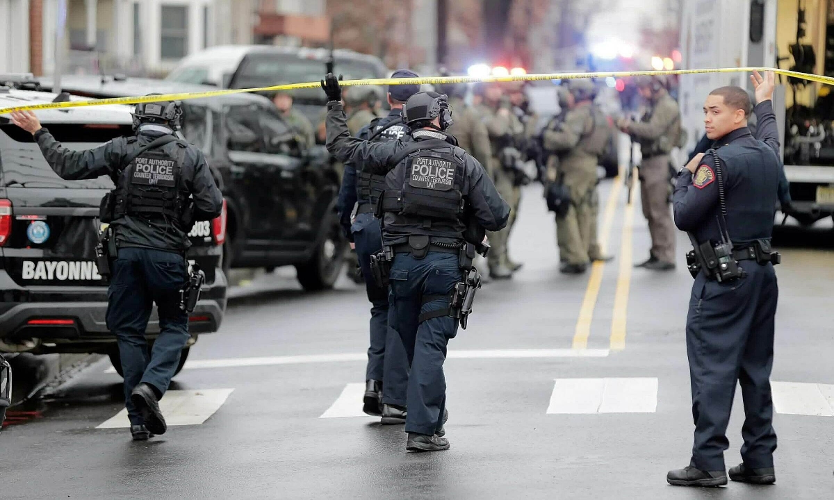 Những cảnh sát Mỹ bỏ nghề sau các vụ nổ súng chết người